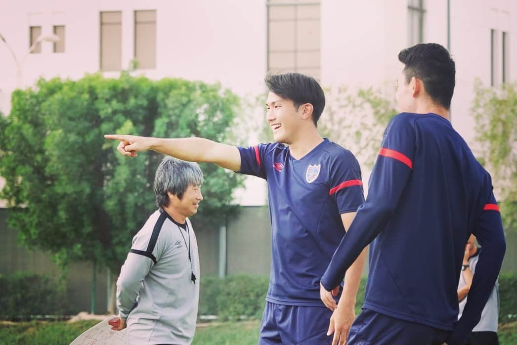 FC東京オフィシャルグッズさんのインスタグラム写真 - (FC東京オフィシャルグッズInstagram)「🔵🇯🇵🗼🔴 #ACL2020 #蔚山現代 戦 #前日練習 全員の力で勝利を。 @fctokyoofficial #acl #qatar #絶対突破  #FC東京 #fctokyo #tokyo」11月29日 21時58分 - fctokyoofficial