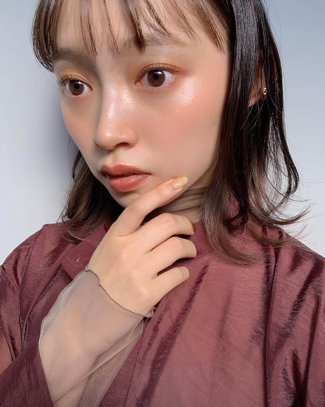 野々口祐子のインスタグラム：「お肌つやんつやん👶🏻 最近はセルヴォーク @celvoke.jp のベースメイクが調子いいです❤️ 特に3色コンシーラーはめちゃくちゃ使いやすい👏🏻 #nono_make #nono_hair #celvoke」