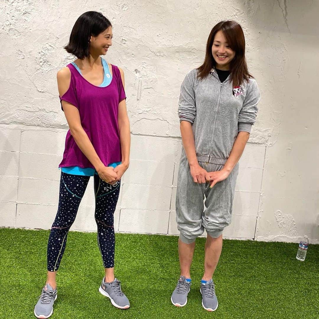 桜井未来さんのインスタグラム写真 - (桜井未来Instagram)「@yuriyuricchi と @funx.fitness で産後トレーニング（笑）  産後ずっと運動してなくてのトレーニングってキツいよねー😂💦 私も久しぶりにジム通い出した時は身体が全然動かなくて筋肉無さ過ぎてビックリしたわww  けど、一回鍛え出したら、どんどん身体は動くようになって行くし、楽しくて😂💓  同じく産後全く運動してない😂ってママさん！ 是非、まずは楽しくトレーニング初めてみませんか？😜 ・ ・ ・ #ファンクス #ファンクショナルトレーニング #FUNX #パーソナルジム #パーソナルトレーニング #パーソナルトレーニングジム #トレーニング #トレーニング動画 #ランニング #パーソナルボディラボ #parsonalbodylab #プロテイン #ダイエット #お腹痩せ #お腹痩せダイエット #美ボディ #筋トレ #筋トレ女子 #フィットネス #フィットネス女子 #美尻 #足痩せ #ワークアウト #美ボディ #ボディーメイク #workout #ベストボディジャパン 目指そうw」11月29日 22時29分 - miki.sakurai0214