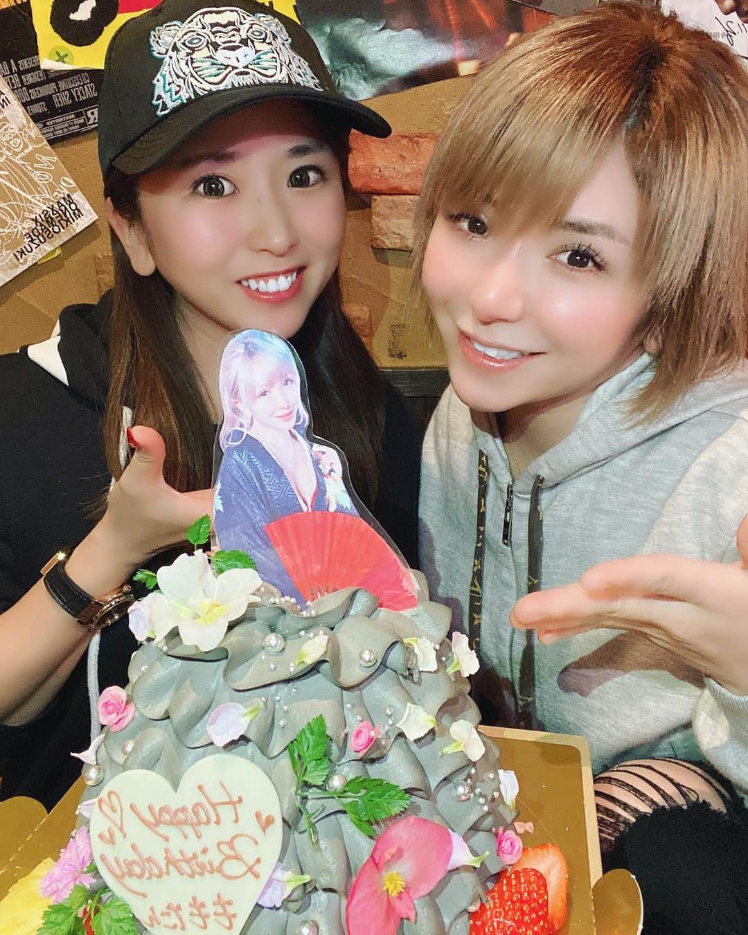 のインスタグラム：「まりーなありがとう❤️」