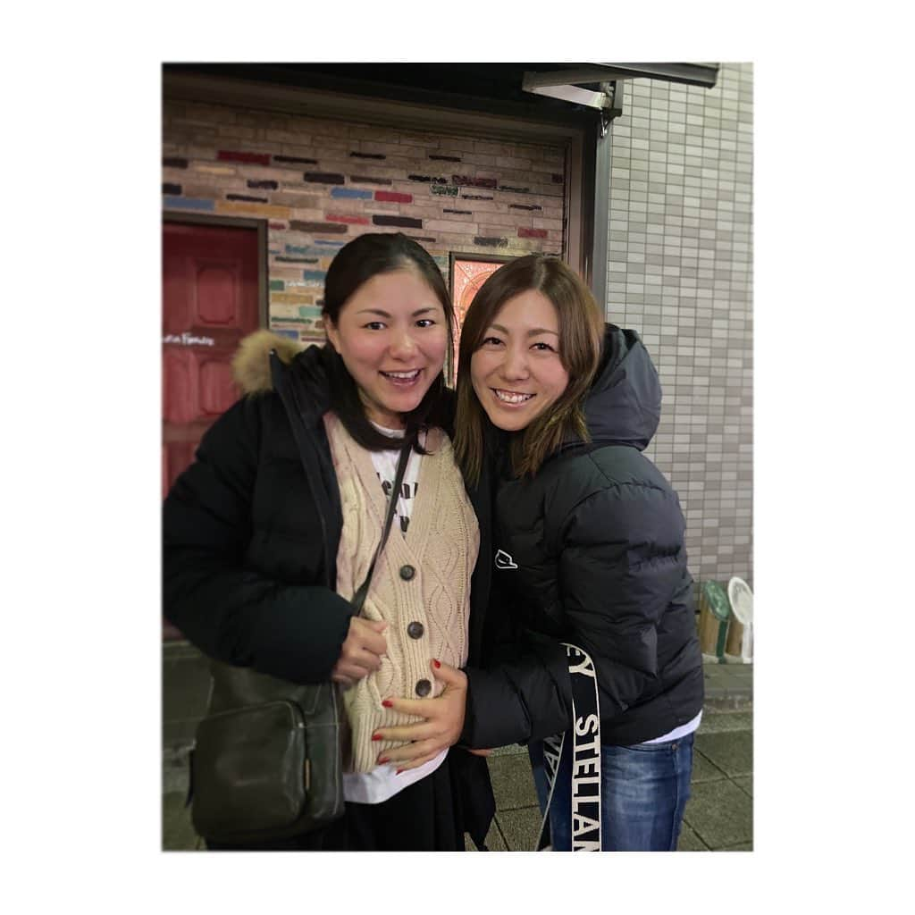 宮里美香さんのインスタグラム写真 - (宮里美香Instagram)「*** 大好きなさくらさん🌸 久しぶりにご飯へ行きました🥰 沢山笑ったな〜😆 来年の2月末が予定日とのこと🤰 さくらさんのBabyに会うのが楽しみすぎる♪ 元気な赤ちゃんを産んでくださいね🥺💓 . #enjoyed #thankyou #大好きな #さくらさん #久しぶりの #ご飯でした #めっちゃ楽しかった」11月29日 22時57分 - mikamiyazato_official