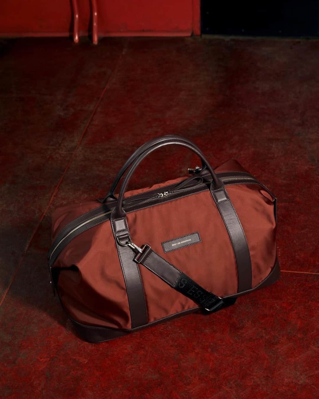 ウォントのインスタグラム：「On sale & selling fast. Enjoy markdowns on our seasonal Sienna in Italian nylon—with up to 25% off additional to your order for a limited time. Shop now on wantlesessentiels.com.  #wantlesessentiels」
