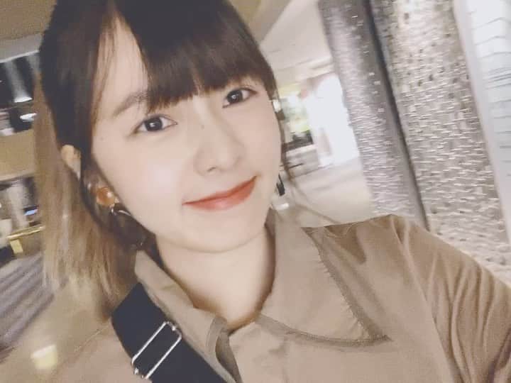 Dewi Chienのインスタグラム：「還有很多人問我唇膏的部分 💄最近愛用 @narstaiwanartistry 🤍#往右滑附色號」