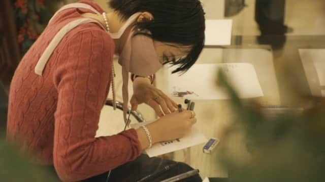 渡邉香織のインスタグラム：「絵を描く仕事は基本1人なので、コロナ対策で限られた時間・距離感ではあるものの直接喜んでもらえる顔を見れるのは何よりの幸せでした。  遠くで見守ってくれた方も、イラストを描かせていただいた方も、そして機会をくださり完璧なオペレーションをしてくれたラルフローレンのみなさま、本当にありがとうございました！」