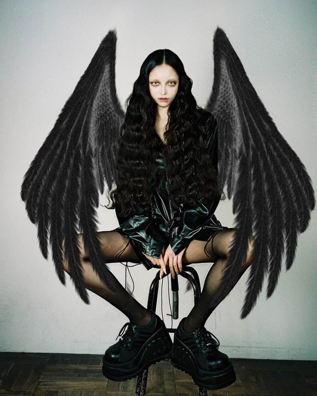 chiiiiiのインスタグラム：「🏰𝔉𝔞𝔪𝔦𝔩𝔦𝔞𝔯 🎭」