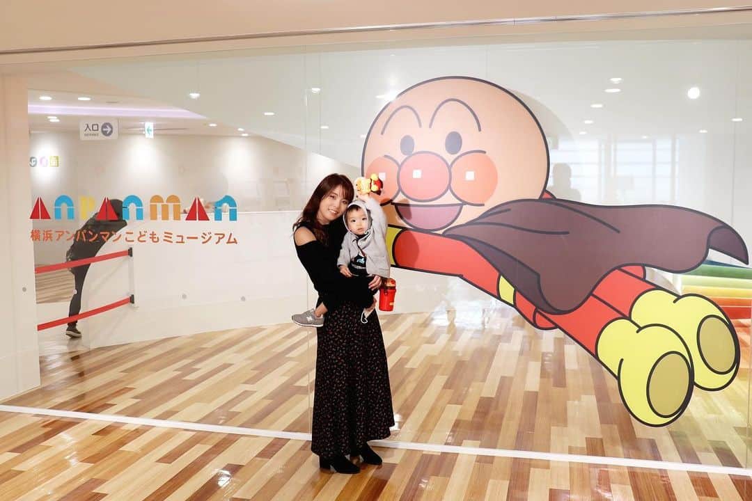 Momoeのインスタグラム：「#happy #家事 #育児 #family #家族 #boy #smile #男の子 #息子 #code #love #lucky #kids #子供 #thankyou #宝物 #ベビー #fashion #follow #心 #縁 #パパ #ママ #家族写真 #アンパンマン #アンパンマンミュージアム」