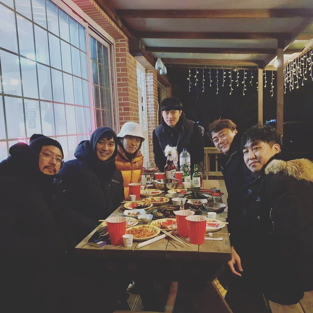 ホ・ジョンミンのインスタグラム：「올해 마지막 크보모임 내년시즌을 기약하며 서산 미쉘리 별장 엘롯엔삼슼 엔씨 우승 축하 내년엔 엘지가 우승한다 엘지는 강하다.」