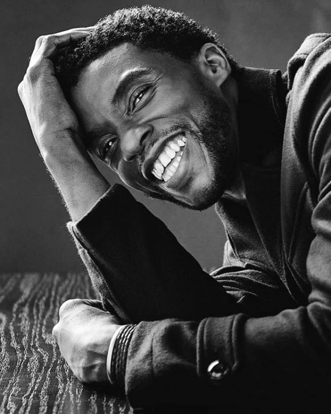 コモンのインスタグラム：「Chadwick Boseman would have turned 44 years old today. Happy Birthday King. God Bless You Brother. Thank you for using your gift to bring light to this world. RIP. #WakandaForever」