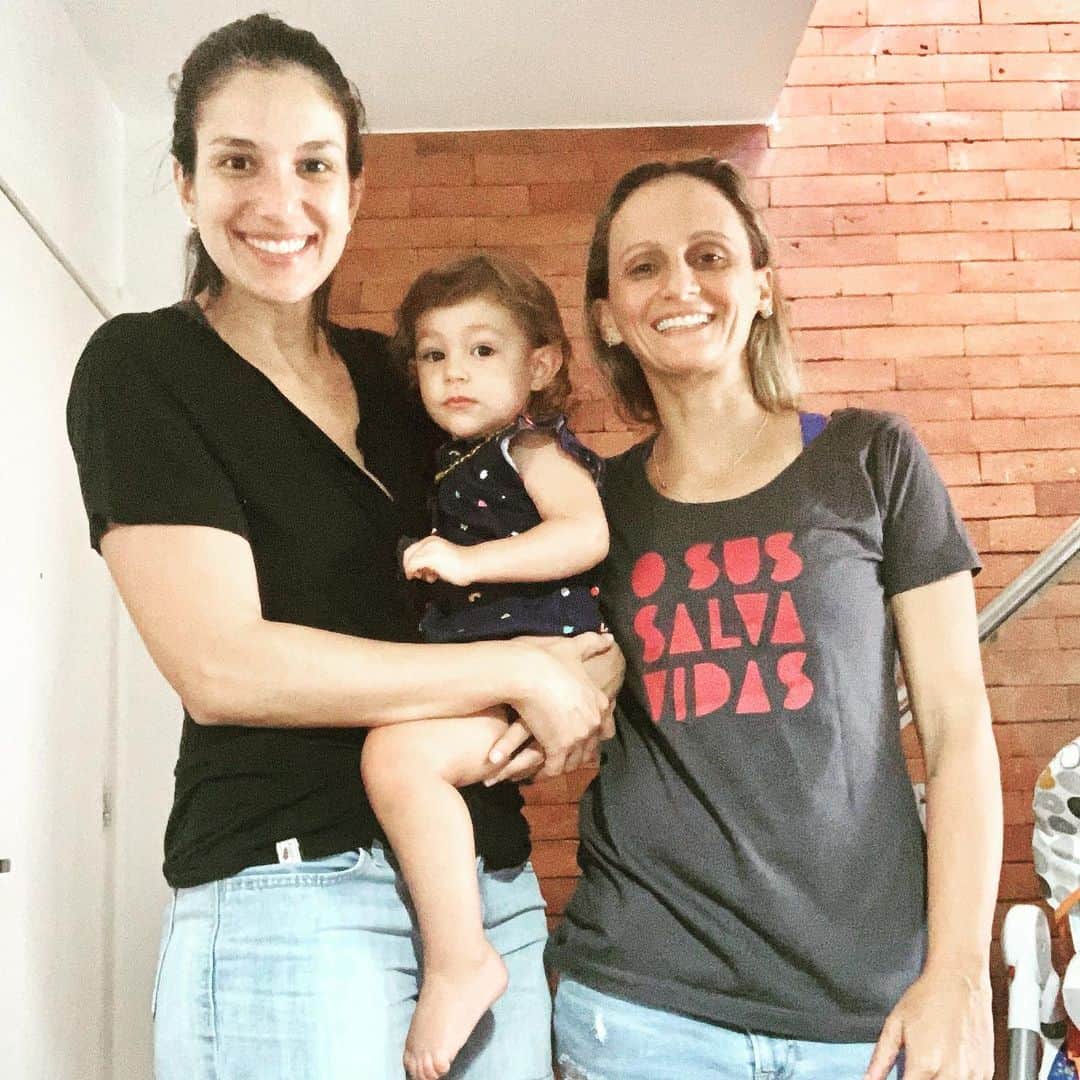のインスタグラム：「Domingo em família! Meus amores! @julia14silva 💖💖」