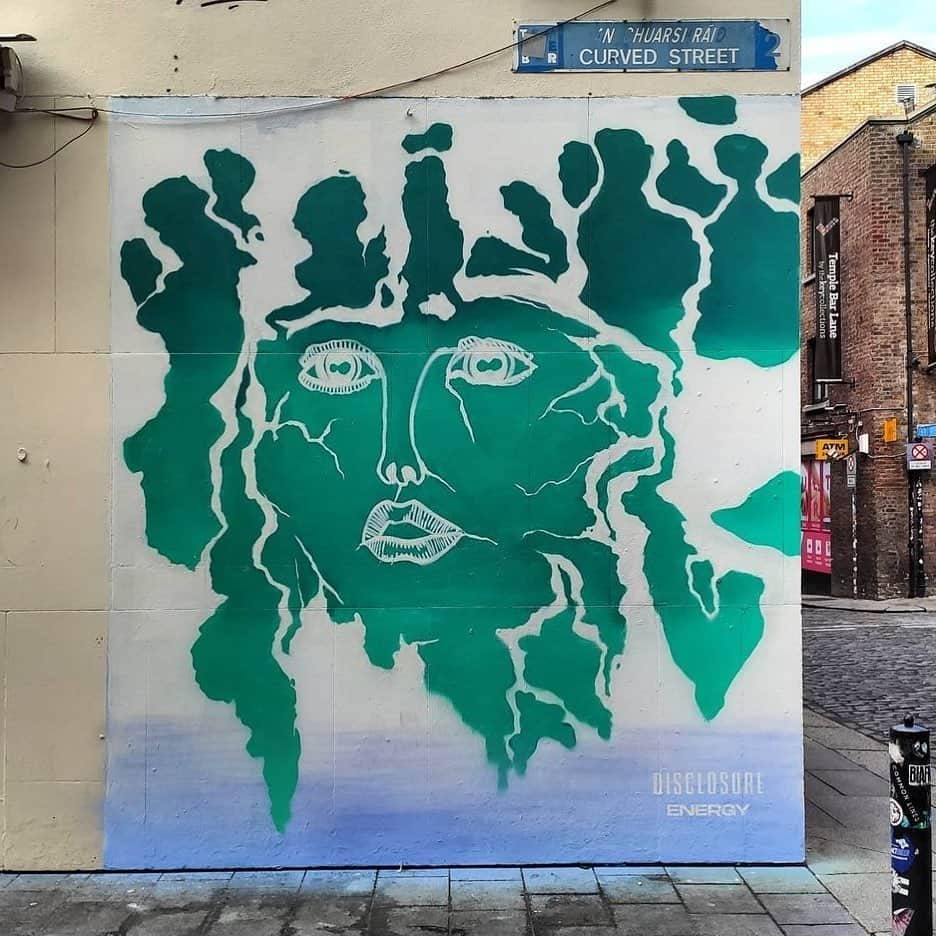 Disclosureのインスタグラム：「Spotted in Dublin 🌳⁠⠀ #ENERGY ⁠⠀ ⁠⠀ 📷: @gosiellabella」