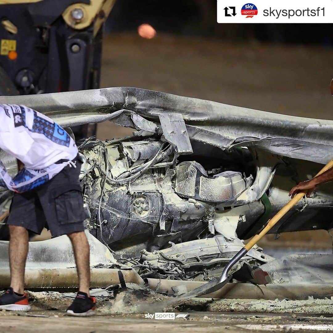 のインスタグラム：「Somebody was looking down on @grosjeanromain today, horrible accident, so happy he’s ok 🙏🏽. Great job by the medical and recovery crew, true champions.」