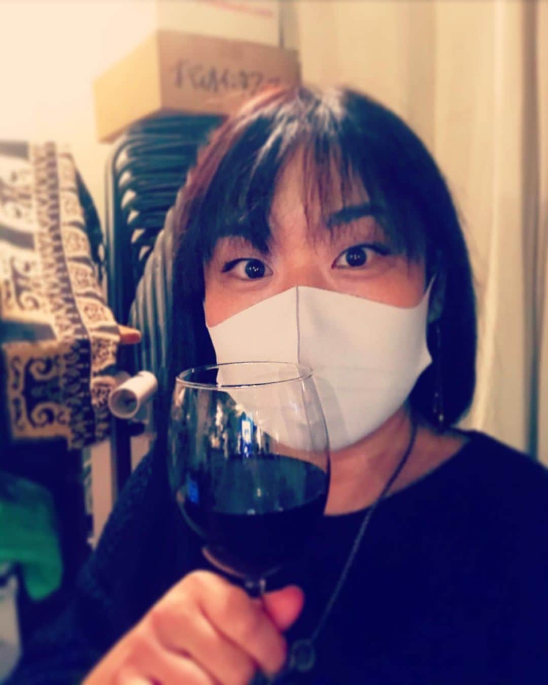 のインスタグラム：「最近インスタ上げてないなーと思ったので。こないだボジョレー飲んだ時の写真🍷」