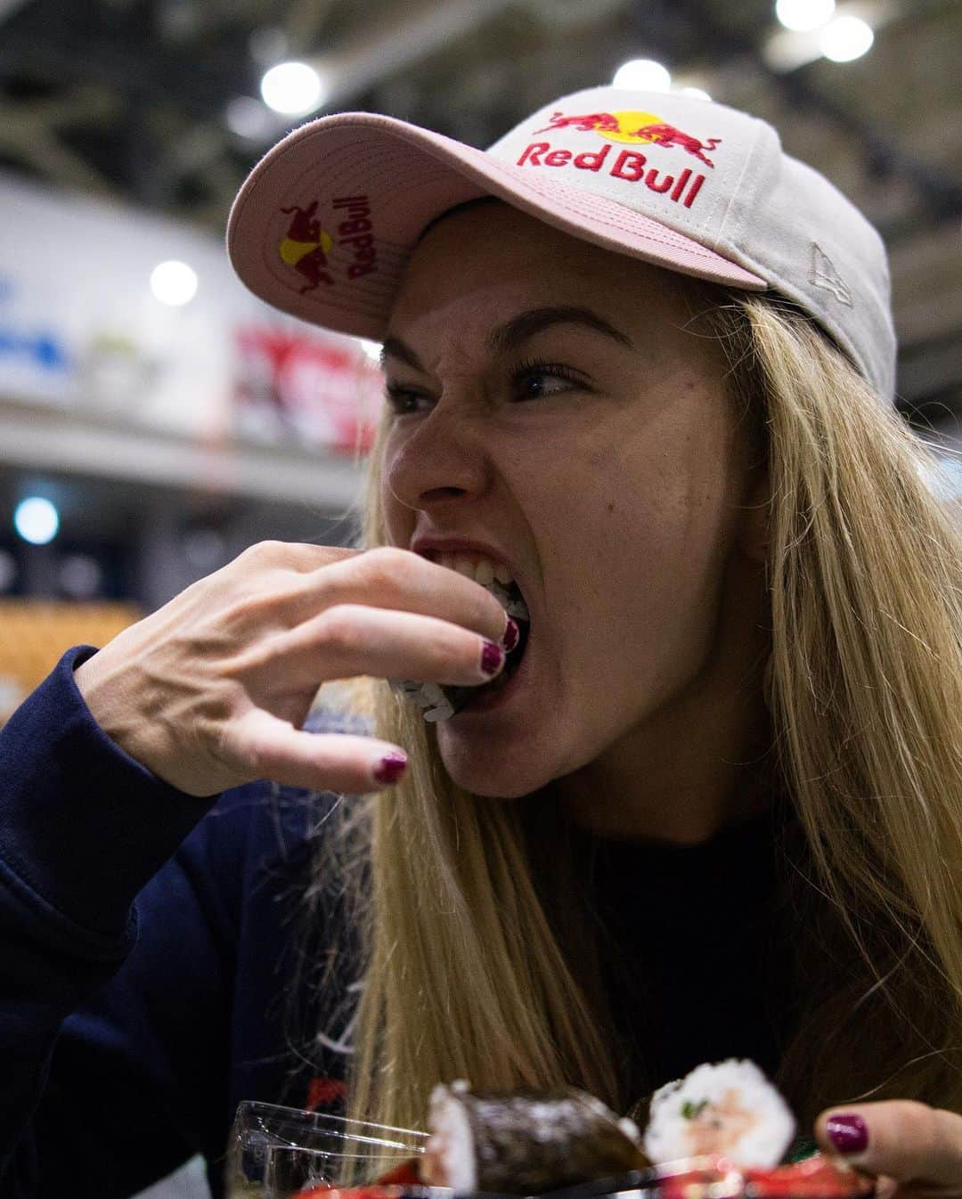 シャウナ・コックジーさんのインスタグラム写真 - (シャウナ・コックジーInstagram)「I remember the day I qualified for the Olympic Games. I remember the overwhelming sense of joy that was shrouded in disbelief and an all encompassing sense of relief. It wasn’t expected. The entire world of competition climbing battling for the few Olympic spots that were available and there I was with one of them. I sat in my room that night trying to take it all in. I sat there exhausted, my body bruised and weary, feelings of confusion and excitement in equal measure engulfed by the sense of accomplishment. The journey to get to that qualifying event, the 2019 world champs in Japan, was brutal and harder than maybe I even let myself realise. The event itself was even harder. It was savage and one of the hardest things I’ve yet to experience. Competing 9 days almost back to back. It was relentless and unforgiving, qualifying at this event felt so unrealistic. Yet it happened.  Watching the recent Olympic Qualification event, the European Championships, brought back all the feels. A huge congratulations to the winners  @vikus_9cplus & @alexey_rubtsov for their impressive performances and displays of true resilience! Very well deserved Gold medals and Olympic spots.  I can’t wait to get back on that stage and compete in the combined again at the Olympic Games!   Photos from some of my favourite moments from the 2019 World Champs taken by @bandofbirds」11月30日 0時41分 - shaunacoxsey