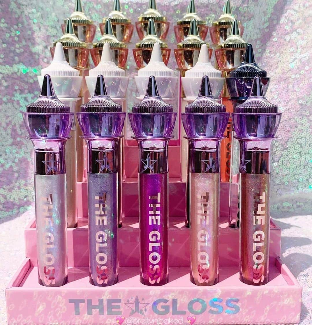 Jeffree Star Cosmeticsさんのインスタグラム写真 - (Jeffree Star CosmeticsInstagram)「What glosses did you stock up on this weekend?🌟   Photo by: @prettynbaked_   #jeffreestarcosmetics #thegloss」11月30日 1時06分 - jeffreestarcosmetics