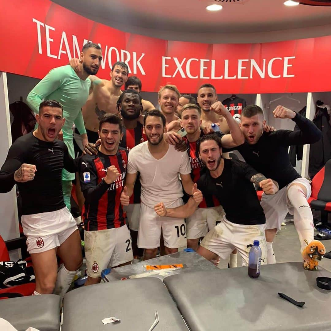 ブラヒム・ディアスさんのインスタグラム写真 - (ブラヒム・ディアスInstagram)「Teamwork excellence 🔴⚫️ @acmilan」11月30日 1時08分 - brahim