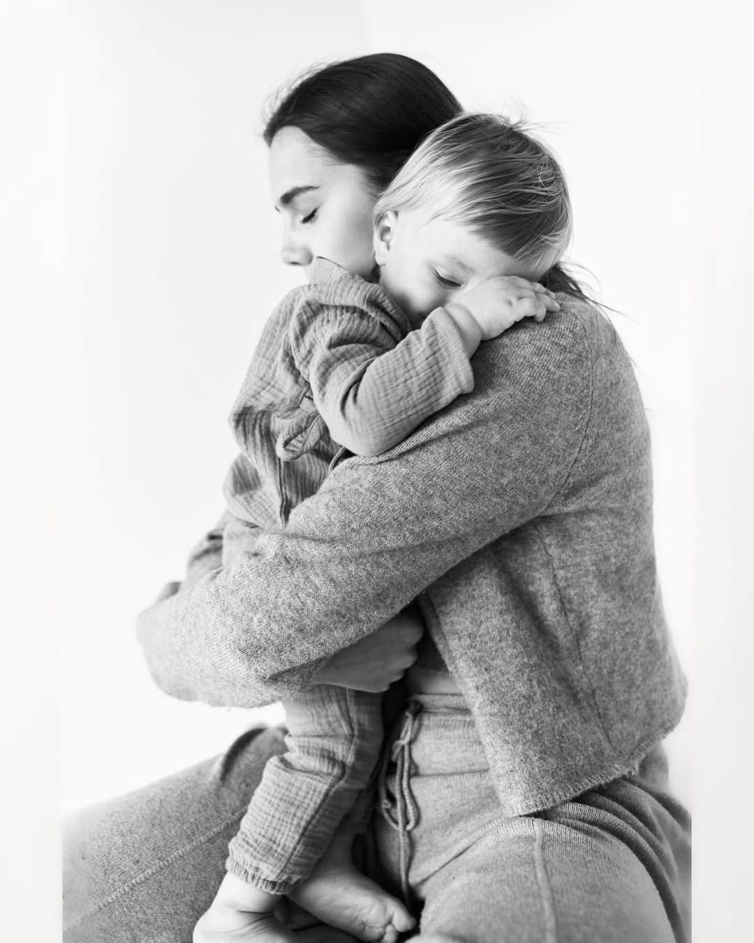 マルガリータ・マムンのインスタグラム：「Mother’s Day ♥️♥️♥️♥️♥️」