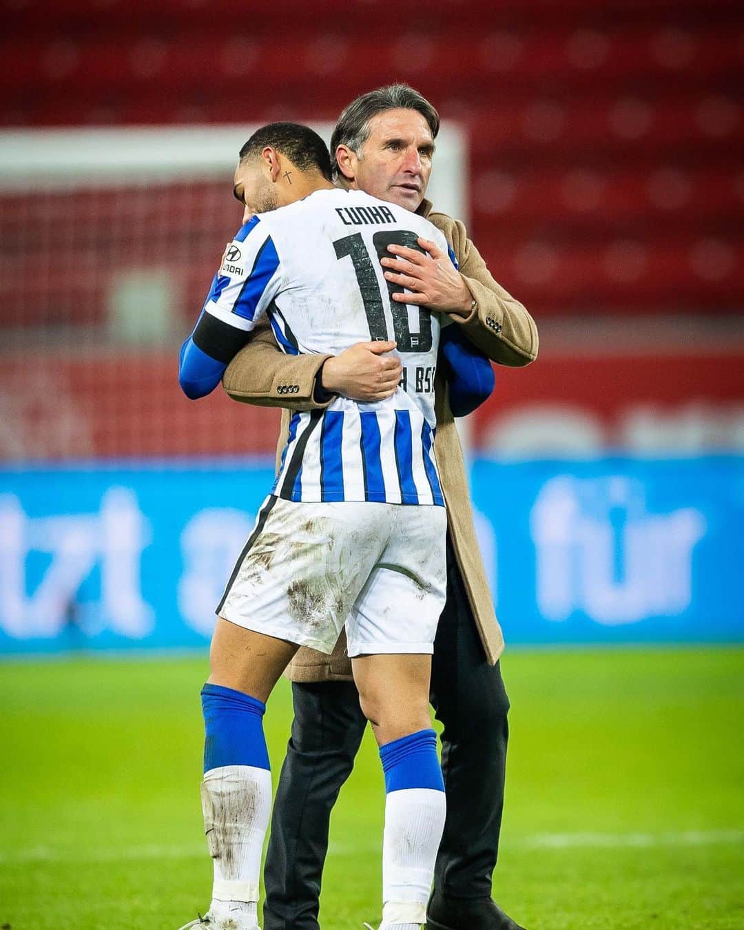 ヘルタ・ベルリンのインスタグラム：「#B04BSC 🔚 . . #HaHoHe #herthabsc」