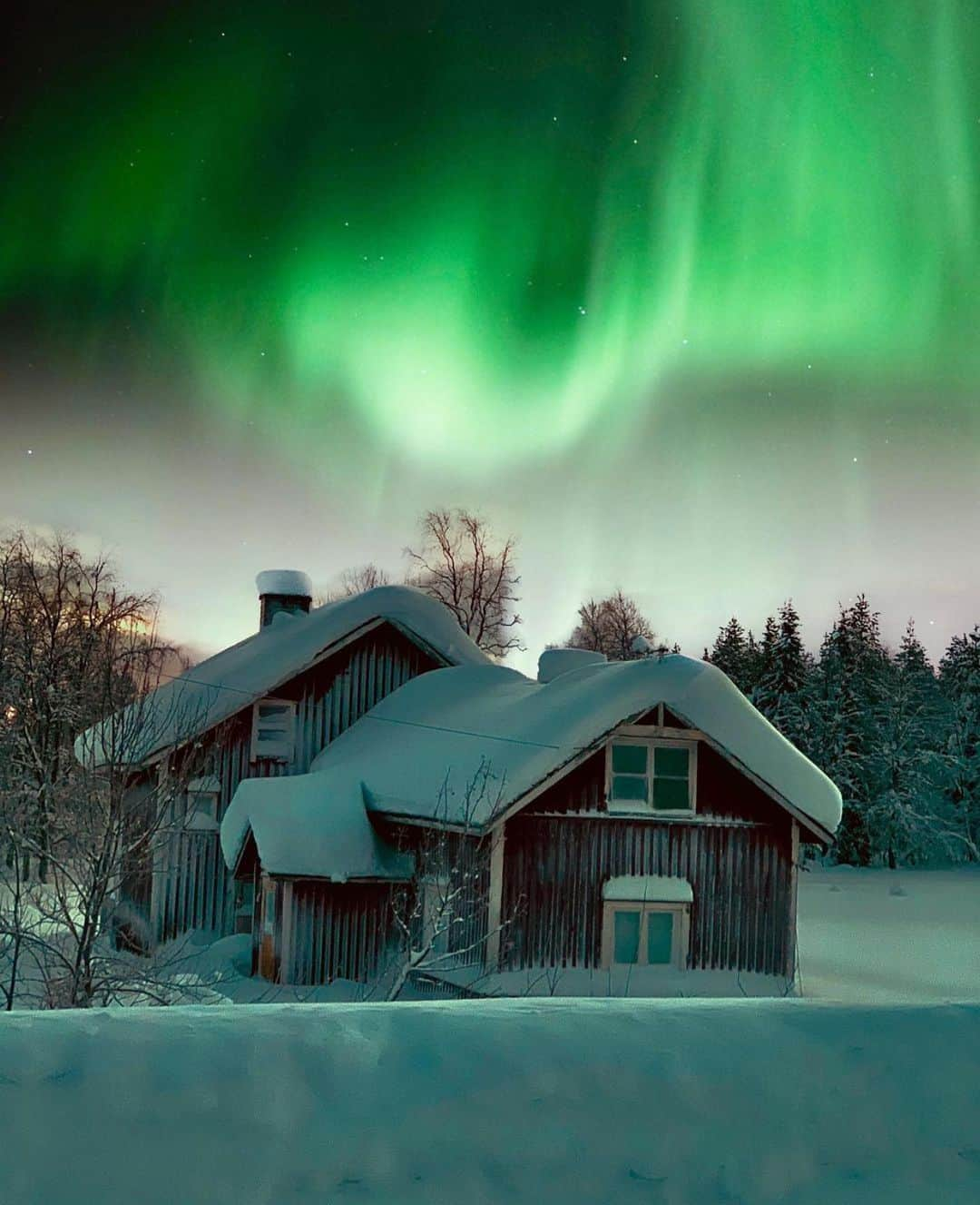 Wonderful Placesさんのインスタグラム写真 - (Wonderful PlacesInstagram)「Lapland - Finland ✨😍😍💚💚✨ . Pictures by ✨✨@sennarelax✨✨ #wonderful_places for a feature 💚」11月30日 1時31分 - wonderful_places