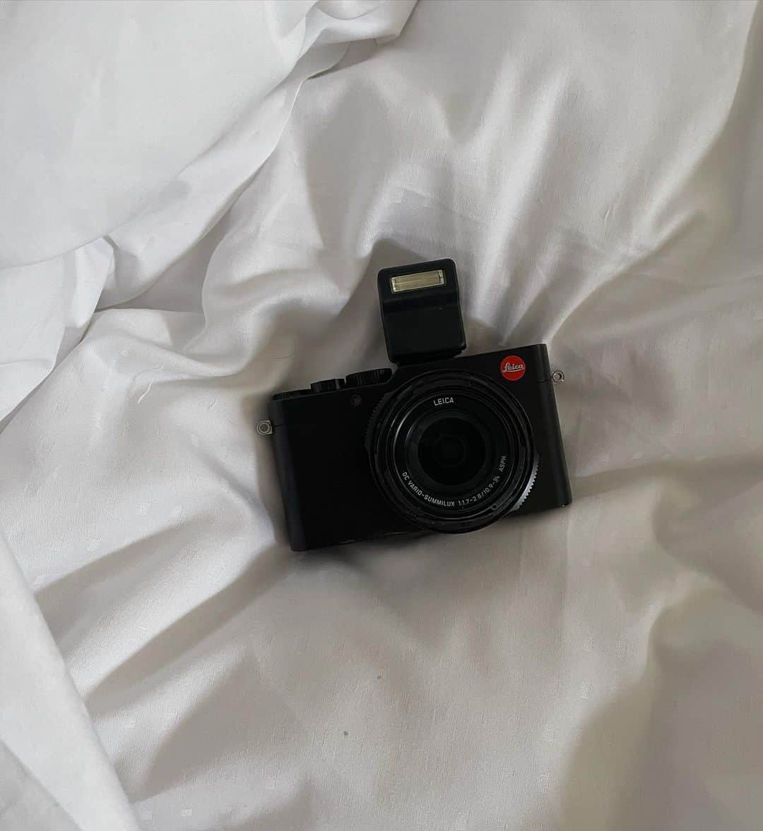 ベレン・ロドリゲスのインスタグラム：「@leica_camera 🤍」
