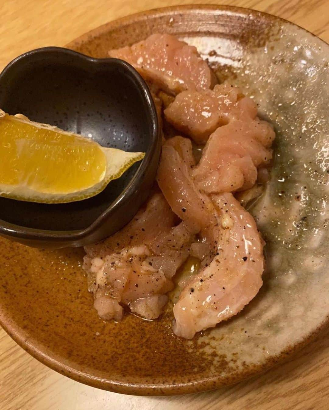 yuukachiさんのインスタグラム写真 - (yuukachiInstagram)「いい肉の日(｢🍖･ω･)｢🍖  #日付回りましたが w  お肉好きな私の個人的な 大阪のおすすめ焼肉屋さん紹介します✨  ・Yp流 (難波) ・但馬屋 (心斎橋) ・にんぐ (堀江・心斎橋) ・北新地はらみ (北新地・難波) ・焼肉ソウル (大国町) ・華苑 (島之内) ・3代目 脇彦商店 (福島) ・どんどん(梅田) ・きっしゃん (北新地) ・焼肉 たまき (中崎町) ・月火水木金土日 (福島)  基本的には、ユッケ、レバー、 塩タン→ハラミ→上ミノ→シャトーブリアン・ヘレ を基本的には食べます🤍脂身少なくて好きな部位🍖  @xx_gourmet__yuuka のアカウントに 美味しかったご飯屋さん色々載せてるから チェックしてみて！よかったらフォローしてね✌🏻  みんなのおすすめ他にあったら教えて〜✨  #いい肉の日#焼肉好きな人と繋がりたい  #焼肉#大阪グルメ#大阪焼肉#北新地#心斎橋#難波 #中崎町#福島#福島グルメ#北新地グルメ#難波グルメ #yp流#北新地はらみ#きっしゃん#但馬屋#にんぐ」11月30日 2時51分 - yuuka_stagram