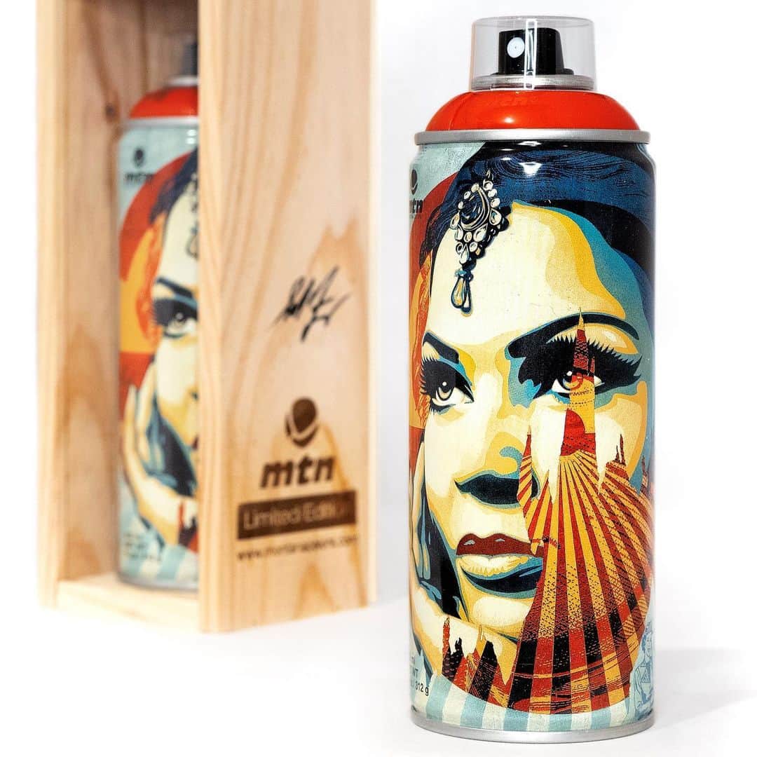 Shepard Faireyさんのインスタグラム写真 - (Shepard FaireyInstagram)「OBEY GIANT X BEYOND THE STREETS SPRAY CANS AND OBEY MANDALA CANDLES AVAILABLE CYBER MONDAY, 11/30 AT 12AM PST!⁠⠀ ⁠⠀ DOMESTIC/CONTINENTAL ORDERS ONLY FOR SPRAY CANS.⁠⠀ The Montana spray cans showcase Fairey’s iconic prints “Lotus Blue” and “Target.” Each can comes encased in a wooden box for you to display. $35 each.⁠⠀ ⁠⠀ I’ve been using Montana spray paint @montana_colors for many years because it gives the best performance and durability of all the paint brands that I’ve tried out. Creating and releasing these cans with Montana and @beyondthestreetsart, which showcase my art using the paint that I use for my fine art in the studio and the murals I make, was a logical and awesome collaboration. It’s very meta - the can that makes the art, that ends up on the can. This will be your last chance to get your hands on these special edition cans, don’t miss out!⁠⠀ -Shepard⁠⠀ ⁠⠀ Obey Mandala Candles. Mandala design in golden foil. Discounted price of $24 USD each (originally $30). Hand poured, 100% coconut wax blend. Black candle: sandalwood tabac fragrance. White candle: bordeaux fig fragrance. Net weight: 9.4oz.⁠⠀」11月30日 2時57分 - obeygiant