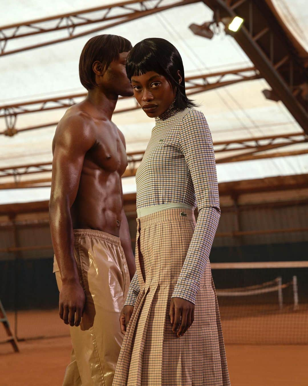 カリーヌ・ロワトフェルドさんのインスタグラム写真 - (カリーヌ・ロワトフェルドInstagram)「Arthur & Jeanne 🐊 For this editorial in the latest edition of @crfashionbook, I was inspired by legendary tennis player Arthur Ashe and his wife Jeanne Moutassamy-Ashe. Shot by @reto.schmid and styled by @edem.dl, clothing @lacoste by @louisetrotter. #CR17」11月30日 3時13分 - carineroitfeld