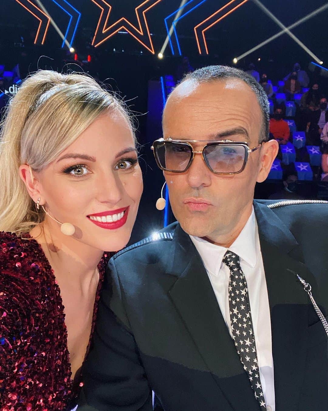 エドゥルネのインスタグラム：「Muchísimas felicidadeeeees mi querido @ristomejide 🥳🥰🎉🎈Por muchos años más a tu vera!! Para seguir aprendiendo, para seguir regañando de vez en cuando (en alguna que otra valoración 😏)y, sobre todo, para seguir riendo mucho muchísimo!!! Te quiero amigo!!! 🤗💖😘」