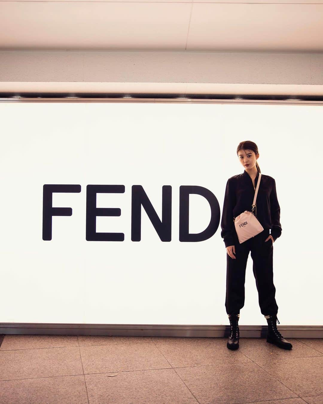 馬場ふみかさんのインスタグラム写真 - (馬場ふみかInstagram)「. FENDI CAFFE by ANNIVERSAIRE  表参道のANNIVERSAISEが期間限定で FENDIとコラボレーション 店内も全てFENDI仕様の夢のような空間です💛  #fendicafe #anniversairecafe #omotesando」11月30日 13時19分 - fumika_baba