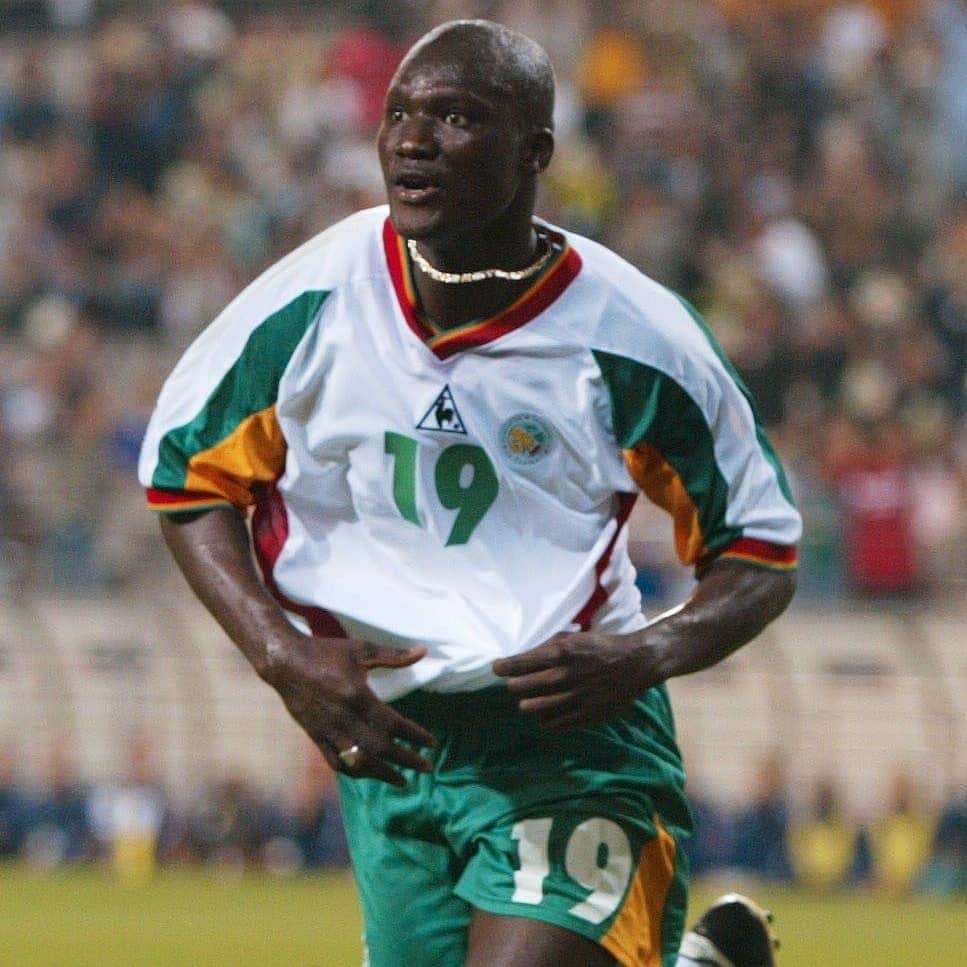 ティム・ケーヒルのインスタグラム：「Rest in peace my friend 🙏🏽 Amazing footballer and even better person on off the pitch. So sad to hear this news and my thoughts and prayers go out to his family 💚💛 #papaboubadiop🇸🇳」