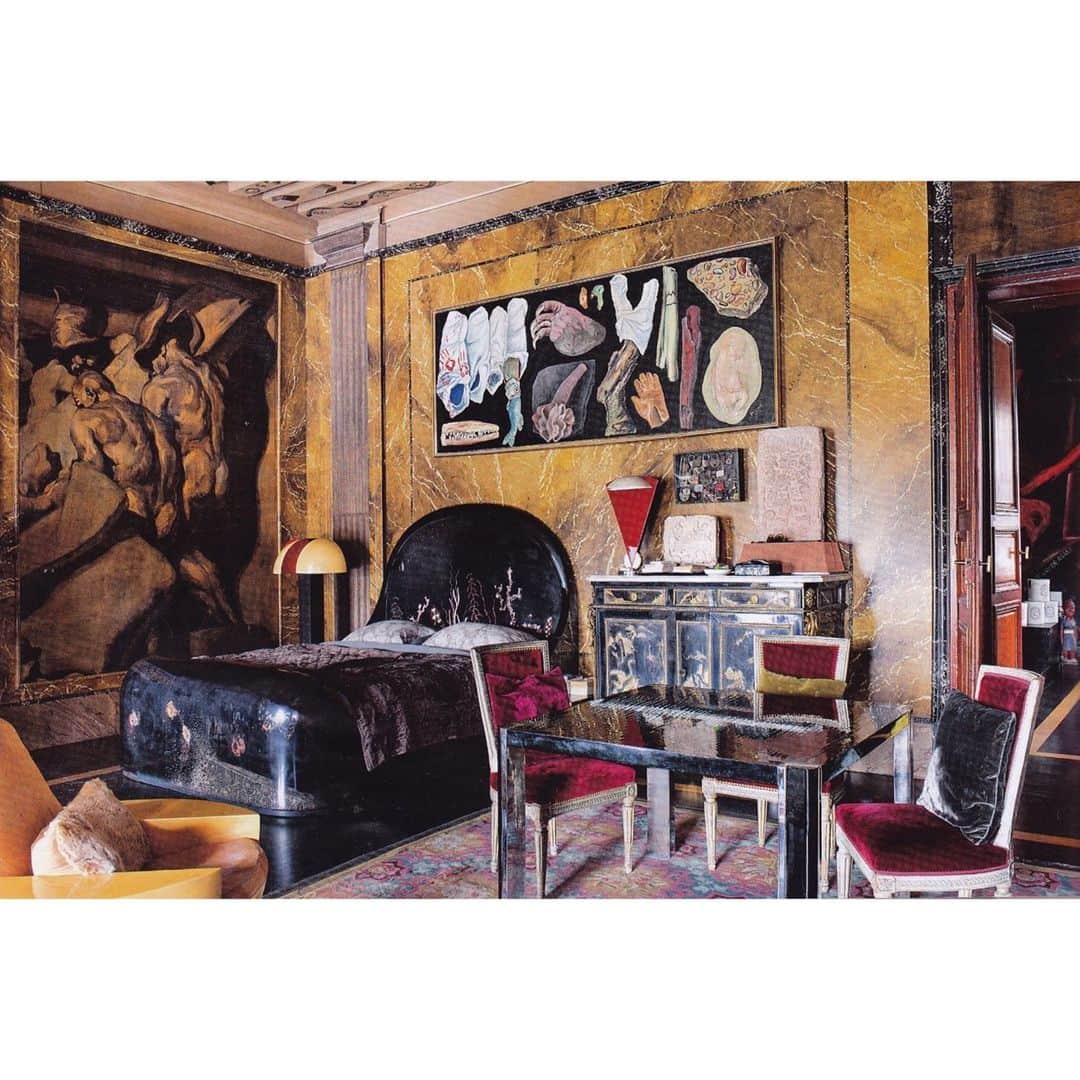 のインスタグラム：「Jean-Claude Binoche's Paris apartment on the Place des Vosges, featuring a wall mural by Josep Maria Sert. Photography by Guillaume de Laubier for Architectural Digest, Germany. May, 2015.」