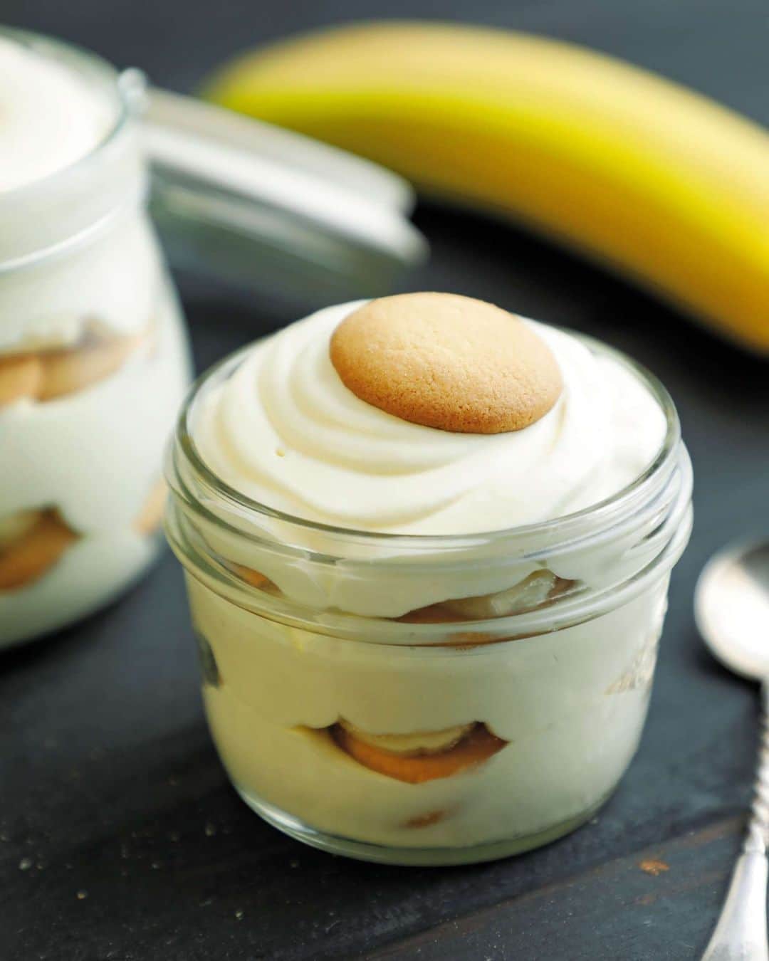 Good Morning Americaさんのインスタグラム写真 - (Good Morning AmericaInstagram)「Get the recipe for Magnolia Bakery's famous banana pudding at our link in bio! #dessert #bananapudding #pudding #recipe #dessertrecipe #recipes」11月30日 6時01分 - goodmorningamerica