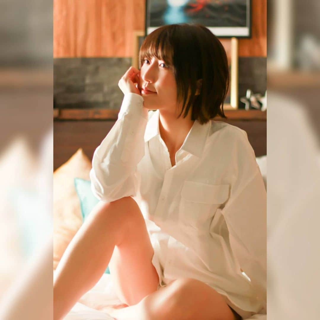 板野優花さんのインスタグラム写真 - (板野優花Instagram)「Photo by @yokitamu さん ・ おはようございます(｡ρω-｡) 今年もあと1ヶ月、何ができたかなぁ まだ何ができるかなぁ🤔 ・ このまま自分にとって良かったと思える 年で終われますように🙏💕 ・ #ポートレート #関西モデル #サロンモデル #カメラマンさんと繋がりたい #美容師さんと繋がりたい #有名になりたい #イベントmc #関西タレント #ポートレート好きな人と繋がりたい  #ポートレートしま専科 #スタジオ撮影 #夢を叶える  #好きな仕事で生きていく #彼シャツ #撮影依頼受付中 #モデル依頼受付中 #太もも」11月30日 7時24分 - yuka_itano