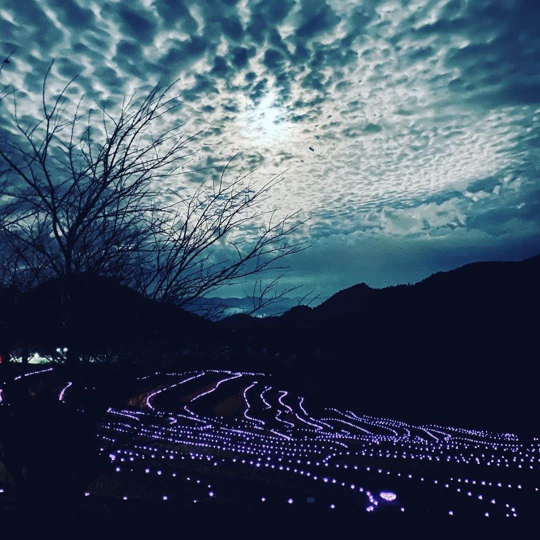中野敬久さんのインスタグラム写真 - (中野敬久Instagram)「#moon #clouds #riceterraces #chiba #hope #illustration」11月30日 7時36分 - hirohisanakano