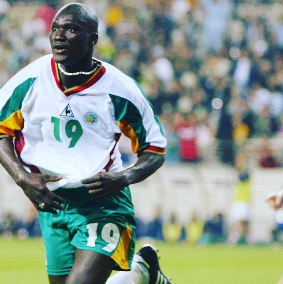 のインスタグラム：「Repose en paix mon grand frère. Tu vas nous manquer Lion.  🇸🇳 PAPA BOUBA DIOP 🙏🏿  #KK」