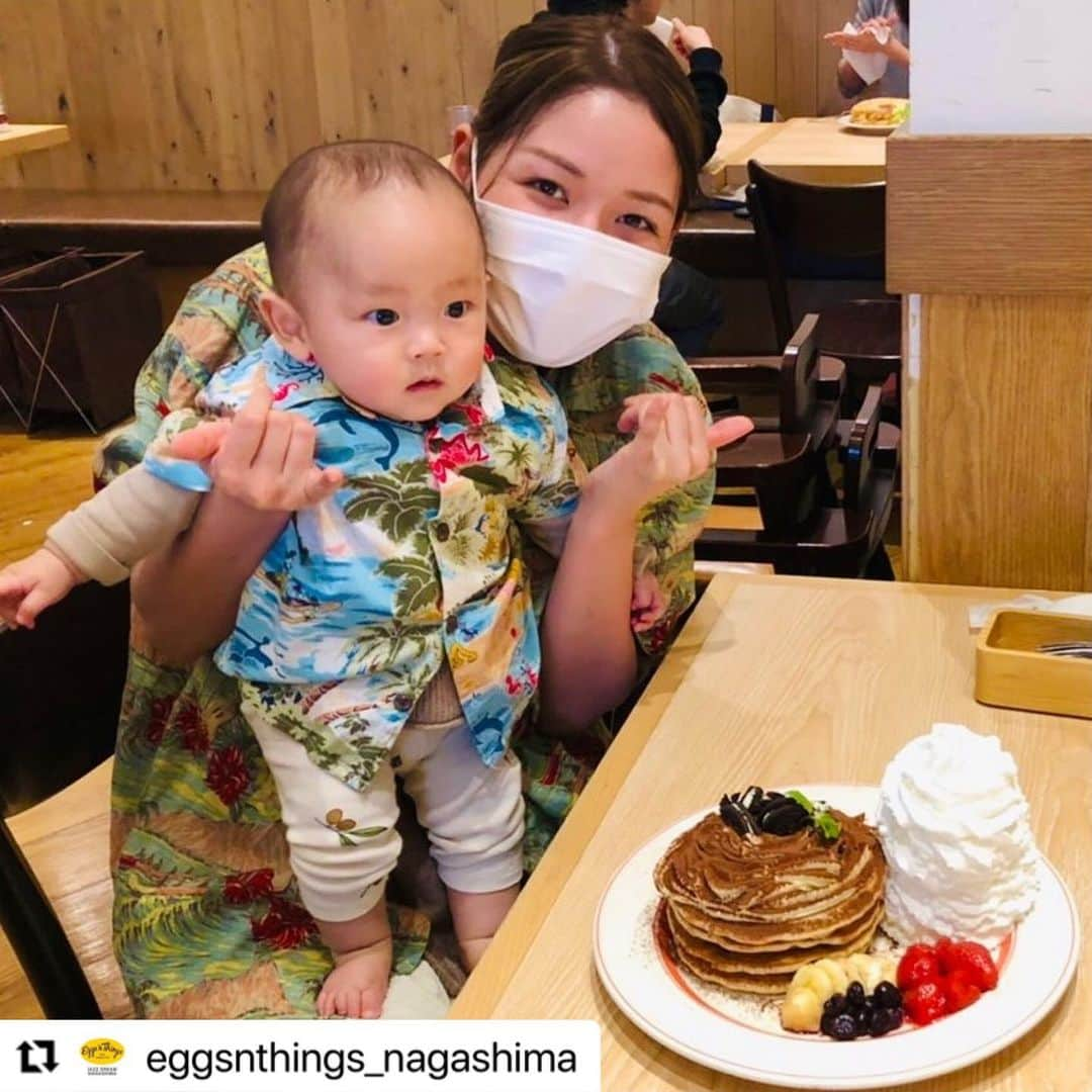 EGGS ’N THINGS JAPANのインスタグラム：「#Repost @eggsnthings_nagashima   『TOKU』様  ご来店頂きましてありがとうございます😊  ぜひ、また機会がございましたらEggs 'n Thingsでお過ごしください😆🏝  ----------------- 🌴Mahalo🌴 . 🌺Aloha🤙🏽 『TOKU』様 ご来店ありがとうございます🤙🏽 . Eggs ’n Things期間限定のキャンペーン #アロハでエッグスン 今月まで開催中です‼︎‼︎ . ハワイの雰囲気を楽しんでいただけたでしょうか😊またのご来店心よりお待ちしております‼︎‼︎ . #アロハでエッグスン はお食事とご一緒にアロハシャツを着てお写真を撮って投稿して頂くと、セミオーダーアロハシャツなど豪華商品が当たる素敵なイベントです‼︎‼︎ . 是非Eggs ’n Thingsでハワイ気分を楽しんでみてはいかがですか？ _____________________________________________ . ☆Open:10:00~ ★Morning:open~11:00 ☆Dinner:17:00~ ★Close~21:00(L.O.20:30) _____________________________________________ . オハナ(スタッフ)一同お客様のご来店お待ちしております‼︎‼︎ . 🌴________________🌴🌴_________________🌴 #hawaii #hawaiianfood #hawaiiancafe #pancakes #ハワイ #ハワイアンカフェ#eggsnthings #エッグスンシングス #eggsngram #パンケーキ #パンケーキ部  #aloha #mahalo  ……………………………………………………………………………… #ナガシマリゾート #ナガシマスパーランド #長島温泉湯あみの島 #なばなの里 #名古屋アンパンマンミュージアム #cafe #love #l4l #f4f #instagood #instafood #インスタ映え #フォローミー #followme #いいね返し」