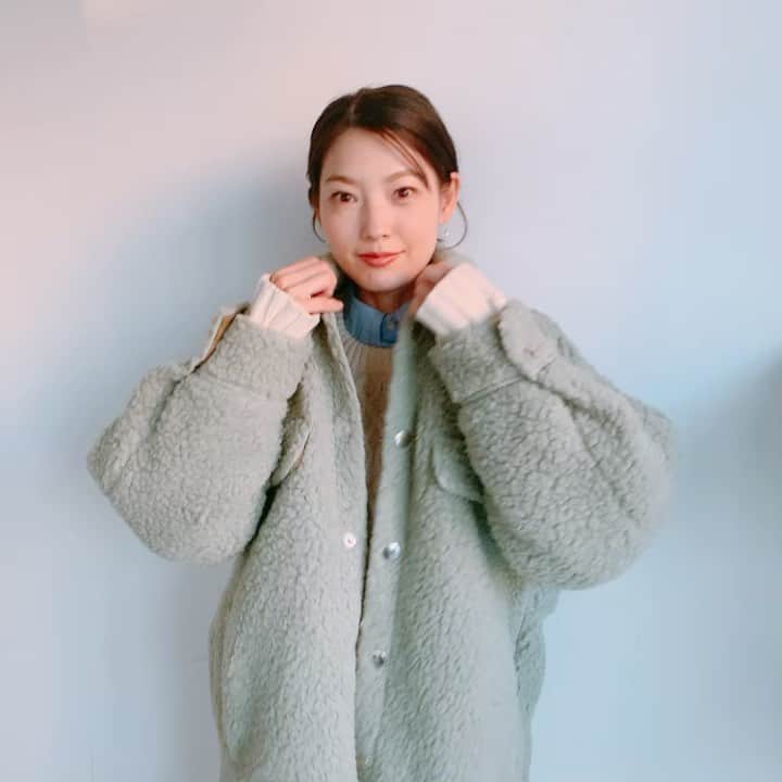 のインスタグラム：「@johnbull_private_labo_womens  하트♡ ミント色もお気に入り💚💚💚 ・ ・ #johnbull_private_labo  #ジョンブル #冬 #アウター #コート #ボアコート #あたたかい  #冬物」