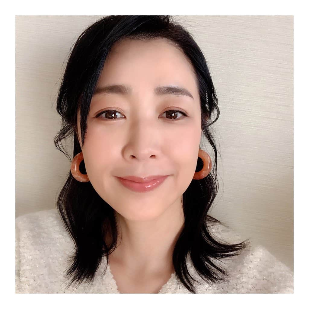 菊池桃子さんのインスタグラム写真 - (菊池桃子Instagram)「* 【出演情報】 📺 東海テレビ「正しく学んで福招き！おてらツアーズ」 　2020年12月6日(日) 16:05～17:20  京都・奈良を訪ねてきました。 ぜひご覧ください！  #出演情報 #東海テレビ #正しく学んで福招き！ #おてらツアーズ #衣装は #GRAYISH #Cucina #アクセサリーは #miatrim #菊池桃子 #momokokikuchi #staff」11月30日 9時17分 - momoko_kikuchi_official