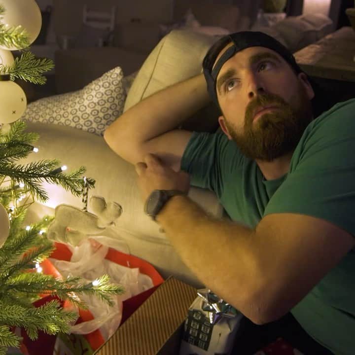 Dude Perfectのインスタグラム：「MOOD. 🎅🎄🎁 (Tag the biggest Christmas fanatic you know!) #ChristmasStereotypes」