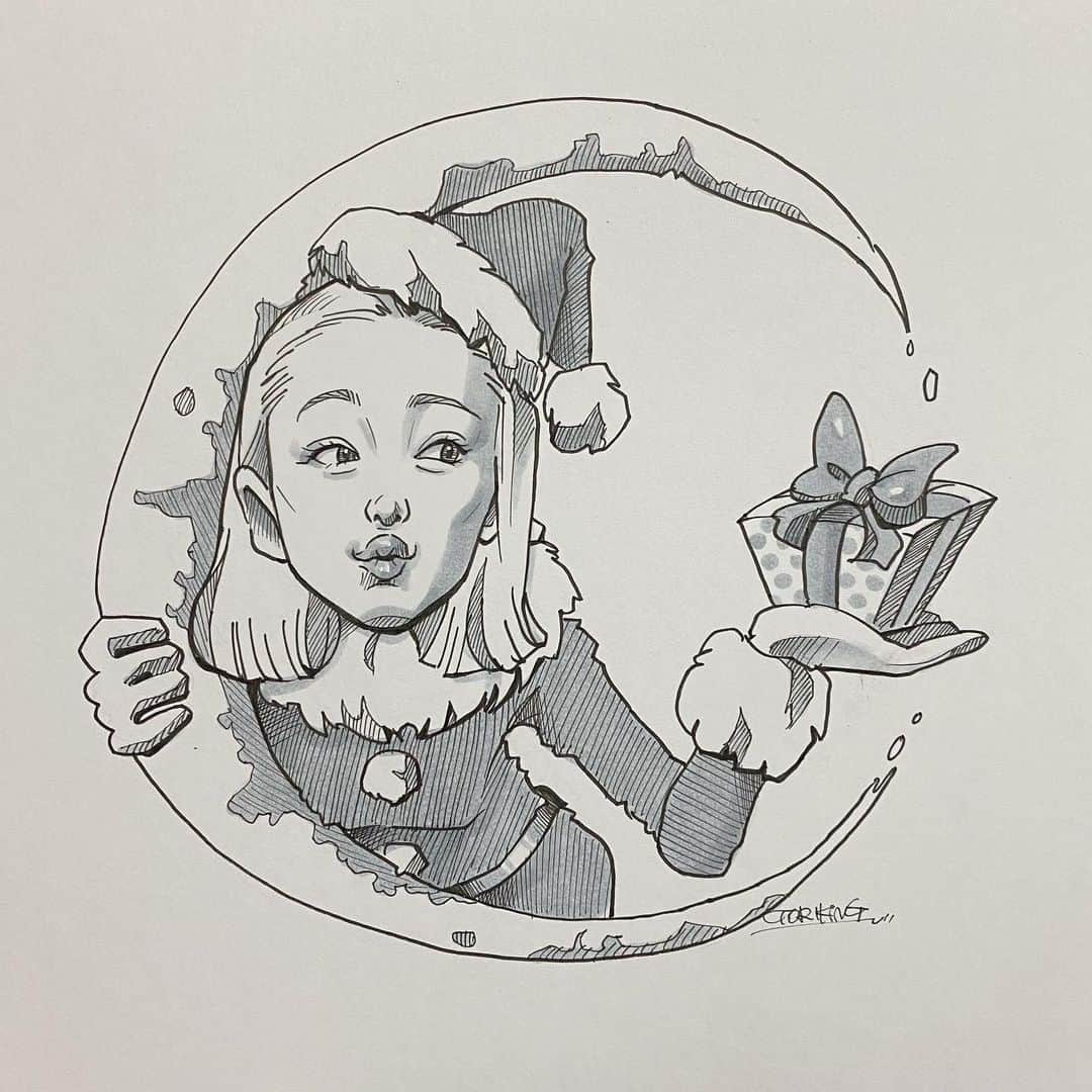 似顔絵★𝗚𝗢𝗥𝗜𝗞𝗜𝗡𝗚のインスタグラム：「. . . #gorikingの細ペンgogo笑  . . #gorikingのクリスマスシリーズ2020  . . #gorikingのユッキーナシリーズ ❤️❤️❤️❤️  昨晩のお絵かきの②枚目😘✨ . シリーズ多すぎなのは秘密🤫ww . 可愛いユッキーナさんのサンタさんversion🎅❤️ . . . ちょっとバランスがおかしい感じになったーーーー😭😭😭  . . いつも安定の可愛さです😘❤️   . .  @yukina1204xoxo  . . さて、今週もゴリゴリにご依頼分とりかかります🦍🔥🔥🔥🔥🔥💕  ❌❌現在は、予約受付終了してます❌❌ 。 . . .  2020年度ご予約のお客✨ 現在135番までの方へ案内中です🌟✨💕 DMの確認いただきgmailへ返信宜しくお願い致します🙇‍♀️🌟✨✨ . . . .  次回の予約応募は、2020年のご予約分を書き終える予定の 来年春から夏頃の、、、予定です。 ※あくまでも予定なので前後します🙇‍♀️ . . . .  オーダー再開の際には 人数制限あるため必ず予約ができるわけではございません。 そのことも踏まえた上で 次回ご検討いただけると嬉しいです(^^) . . また、結婚式の使用を考えてくださる方も多いです✨  前々からお伝えしていますが、 基本的に予約順に対応しているため、 近々の納期を希望される方は、 対応できないこともあるので、 あらかじめご了承ください💦 . . . . . ※今回予約が取れた方へ※ . .  写真がまだ用意できてない、入金が遅れそうなど、状況により、順番が前後することもございます‼️ あらかじめご了承ください。 。 . . . また、芸能人、キャラクターのオーダー、パロディ風オーダーはお断りしています。  芸能人については、ご本人様に直接プレゼントなどはOKです。 . . . . . . 💰料金表は過去投稿記事みてね❤💰 . . . . . ➡️ハッシュタグ⇨ goriking117料金表2019⬅️ . . ✨✨✨✨✨✨✨✨✨✨✨✨✨✨✨✨ @by.goriking のアカウントでは、 過去書かせて頂いたお客様方からの、 似顔絵のその後のお写真をいただき、 投稿しております^ - ^❤️❤️ 玄関に飾ってある似顔絵、 渡した瞬間のお写真、 ご本人とのお写真などなど💕 いろんな場面でのお写真お待ちしております^ - ^✨⭐️ . . . .  #似顔絵#pencildrawing#drawing#pencil#illust#painting#art#artwork#絵描きさんと繋がりたい#似顔絵師#gorikingの似顔絵屋さん#ペン画#線画#線画イラスト#絵画#xmas#クリスマス#木下優樹菜#ユッキーナ#santa#pencilartist#animal#comicart#anime#animeart#comicartist#animejapan」