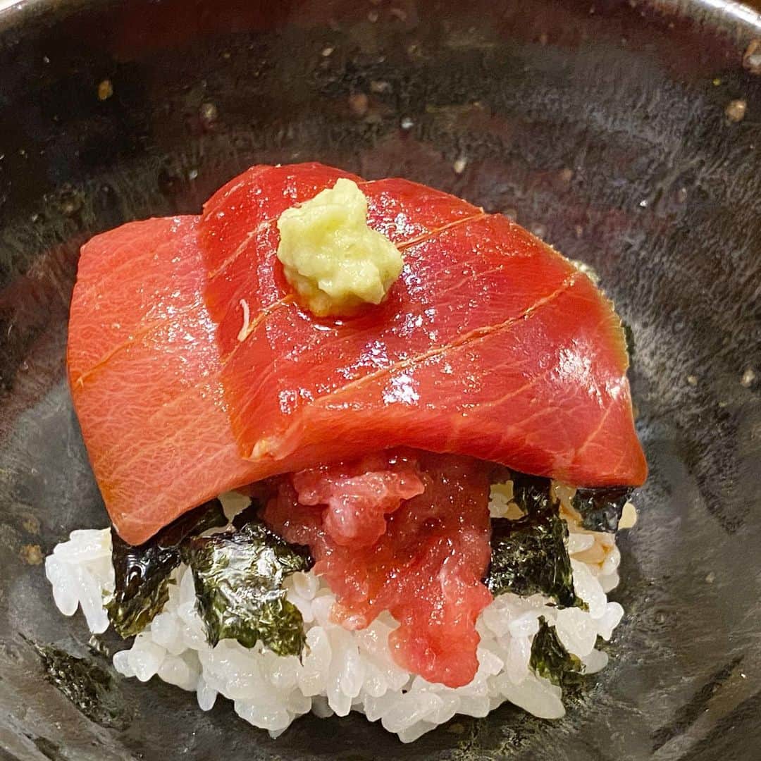 大田明奈さんのインスタグラム写真 - (大田明奈Instagram)「日本人に生まれて良かったと思う瞬間🍣🍵👘🥢 #新橋 #グルメ #香箱蟹  #旬の食材」11月30日 10時26分 - moreakee