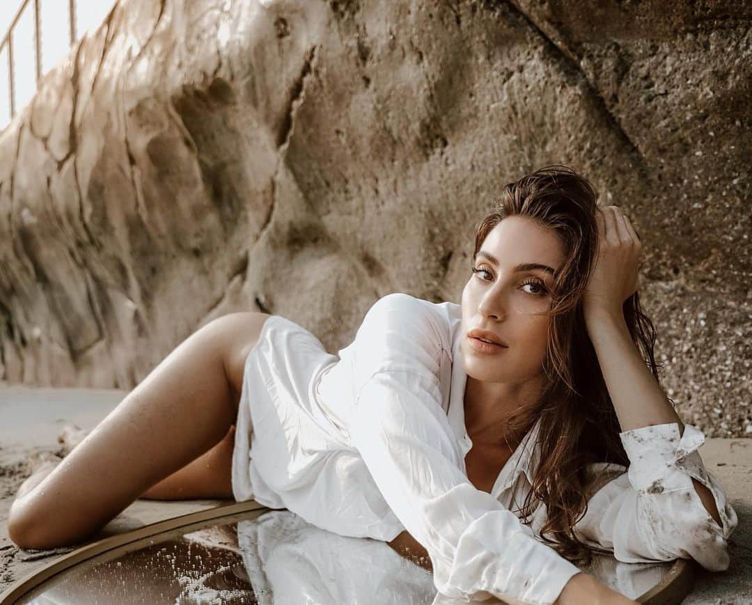 Kaylee Ricciardiのインスタグラム：「A very lazy Sunday 💭」