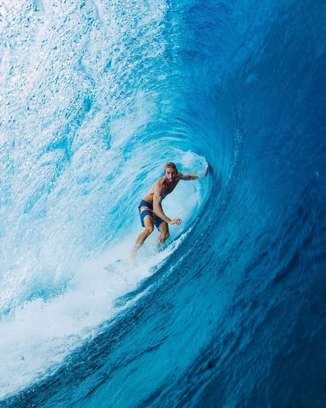Rip Curl Australiaさんのインスタグラム写真 - (Rip Curl AustraliaInstagram)「With the @WSL Pipe Masters set to kick off in Hawaii next week, you can bet we're fired up to see a bit of this action from @owright 🔥 #GoOwen⁠」11月30日 10時43分 - ripcurl_aus