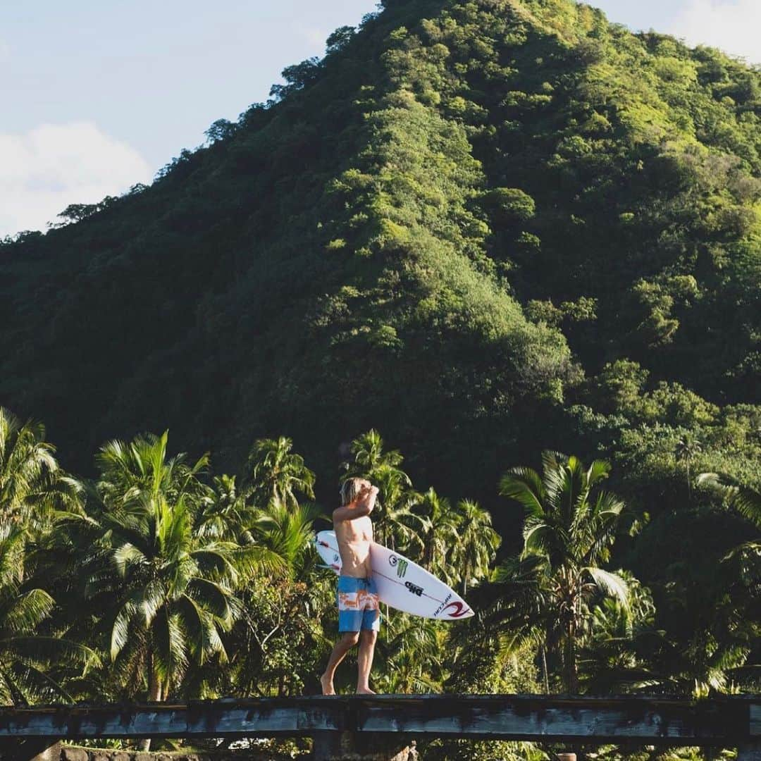 オーウェン・ライトさんのインスタグラム写真 - (オーウェン・ライトInstagram)「Crafted from recycled plastic bottles and combined with the ultimate mirage technology 😱 made with sustainability in mind ♻️ summer is sorted @ripcurl_aus」11月30日 10時44分 - owright