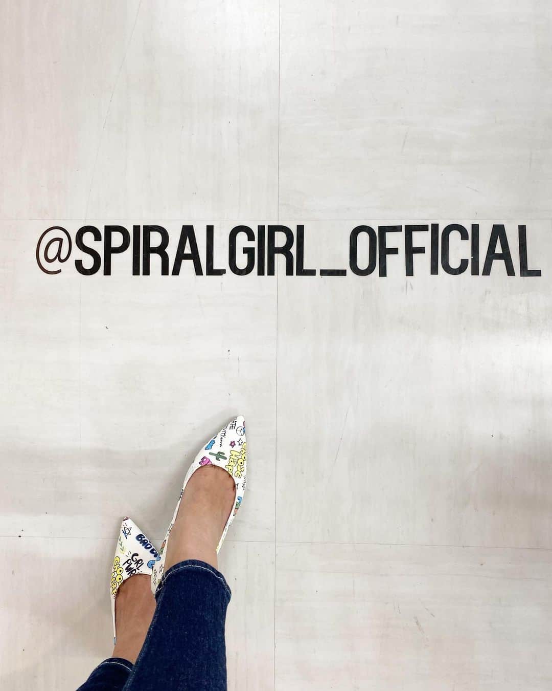 CHIHAさんのインスタグラム写真 - (CHIHAInstagram)「@spiralgirl_official ﻿ SS collection🤍﻿ ﻿ 2枚目の写真は一目惚れしてオーダーしたお洋服😍❤️﻿ ﻿ ﻿ ﻿ #spiralgirl #ootd #sscollection」11月30日 10時56分 - chiha6170