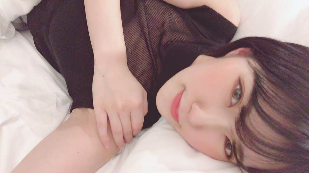 東条蒼のインスタグラム：「＊ ・ ・ おはなししやすいスタッフさんとの現場はついつい開放的になってしまう…笑笑 ・ ・ 作品の中でもいつもとは違うところあると思います！ ・ 研究してみて笑笑 ・ ・ ・  ・ ・ #撮影会#東条蒼 #クルーズグループ #セクシー女優 #av女優 #メガネ女子 #黒髪 #ショートヘア #あおたん　#teamメレンゲ #followｍe #following #japan #girl #photooftheday #tagsforlikes #instalike  #台湾 #香港 #粉我 #拍照 #照片 #人像攝影」