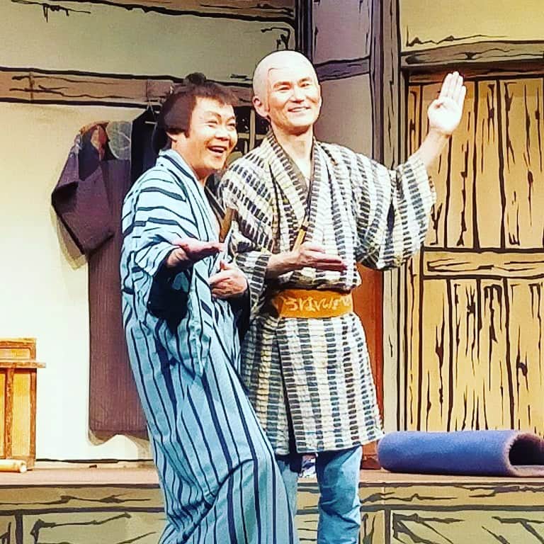 近藤芳正のインスタグラム：「おかげさまで無事に幕を終えました。芝居の 配信放送はまだ申し込み出来るみたいです‼︎ ＃あんまと泥棒」