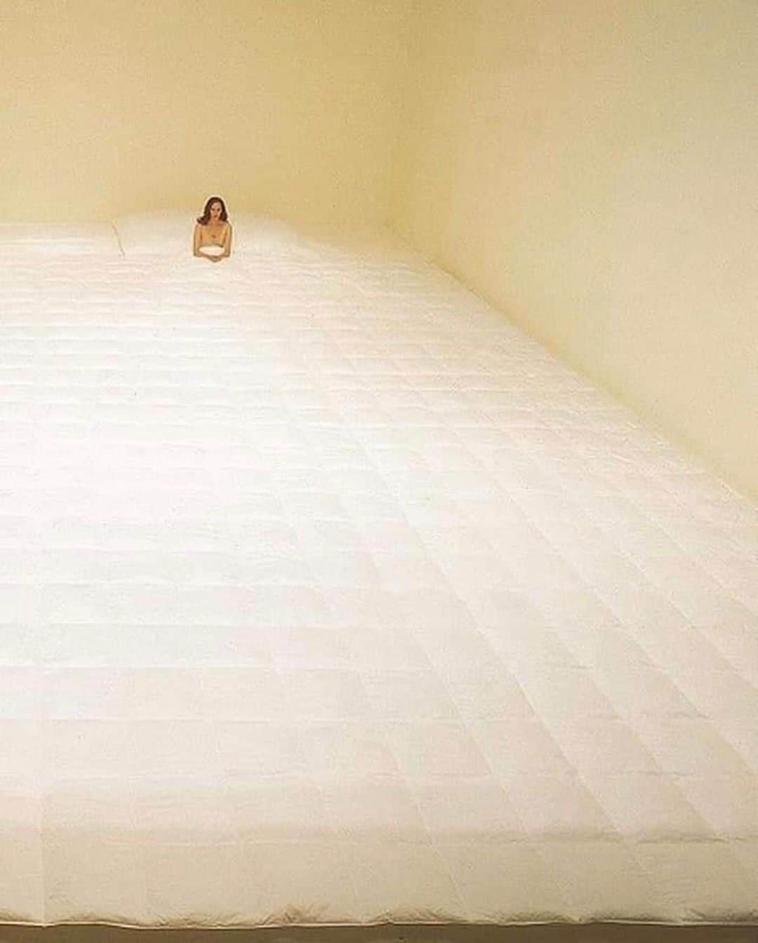ゴールディ・ホーンのインスタグラム：「Sweet dreams」