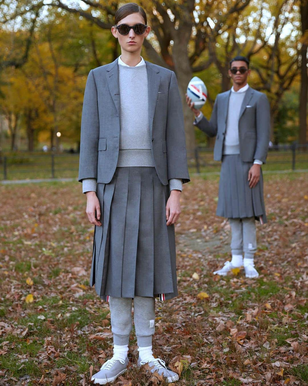 HYPEBEASTさんのインスタグラム写真 - (HYPEBEASTInstagram)「@hypebeaststyle: @thombrowne has turned its focus to the world of sport to release a new sportswear and compression collection. Developed over the past 18 months, the label looked to the designer’s devotion to sport as a runner and athlete to perfect a category of garments that would complement any sportsperson’s wardrobe. Head to the link in our bio for more about the collection. It’s available now for pre-order at the Thom Browne webstore.⁠⠀ Photo: Thom Browne」11月30日 11時11分 - hypebeast