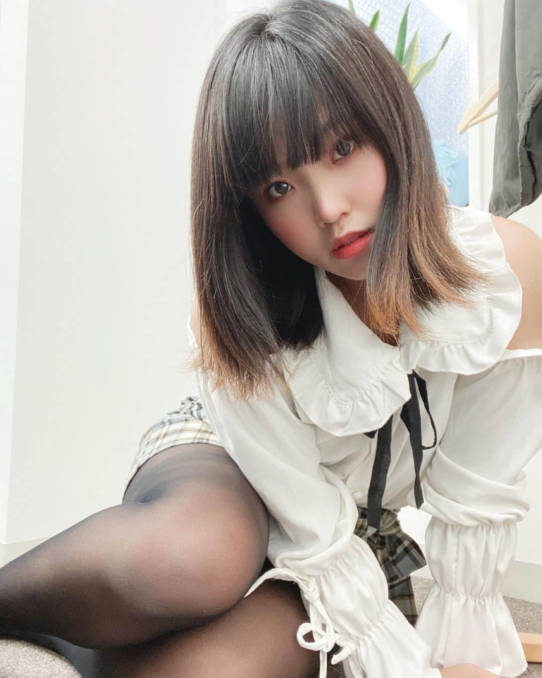 SIRIUSさんのインスタグラム写真 - (SIRIUSInstagram)「座敷童子和他的玩具 . . #ootd #cute #kawaii #girl #asiangirls #beauty #fashion #style #japan #lovely #legs #tights #smile #daily #photooftheday #love #pictureoftheday #photo #selfie #me」11月30日 11時39分 - sirius_4102