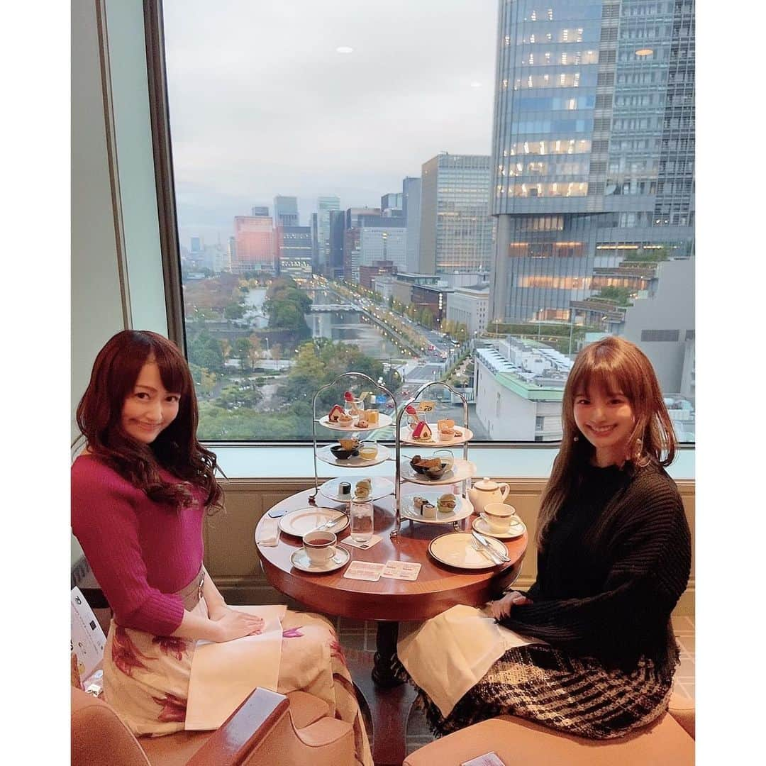 松木星良さんのインスタグラム写真 - (松木星良Instagram)「すぬーぴーしてきた！！かわいいねえ！！！  #snoopy #peanuts #afternoontea #empirehotel #cafe #女子会 #でづ #でづって書くとスヌーピーに見えるの知ってる？ #でづ #ほら #つの点々がお鼻ね #ての点々がおめめ #帝国ホテル #アフタヌーンティー #ソムリエバッヂしたスタッフさんが完璧なスヌーピーエピソードを披露 #さすがのホスピタリティ #アフタヌーンティーだってさおしゃれなことしちゃってっ #あみみにスペシャルサンクス」11月30日 11時46分 - seiraet